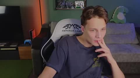 lilteddyboy online show from November 2025 04:06:01 PM