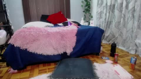 Snapshot of lilu_69_ chatting on June 2026 06:52:02 AM lilu online show from June 2026 06:52:02 AM