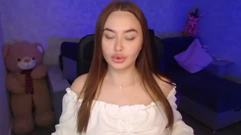 lily_baker_ online show from June 2026 06:08:02 AM