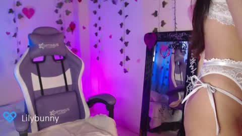 Fansly LilyBunny- help me reach 50 thumbs up online show from February 2025 04:07:01 PM