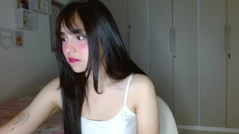 Snapshot of lily_crushx chatting on December 2024 07:36:01 AM Lirio         online show from December 2024 07:36:01 AM