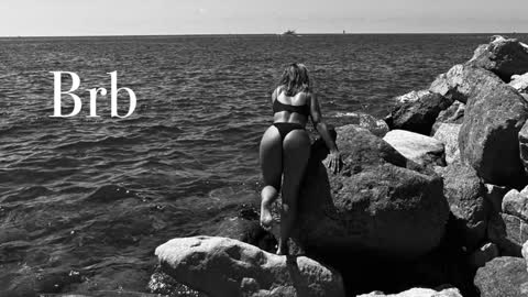 Lily online show from December 2024 04:15:02 PM