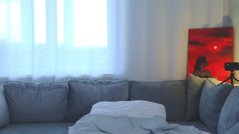 Lily online show from January 2025 09:47:01 AM