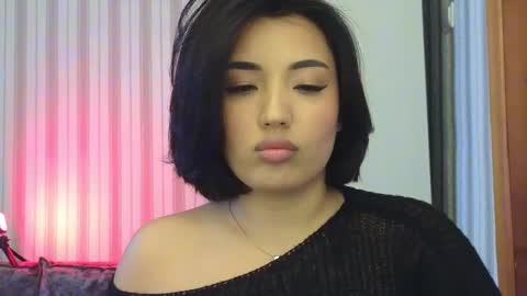 Lily online show from September 2025 10:15:01 AM