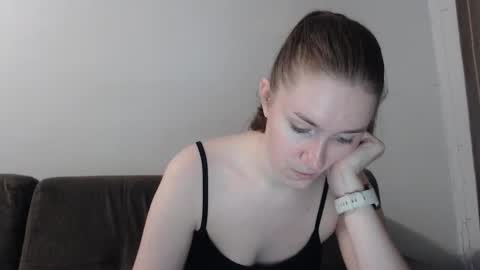 lily_love_x online show from October 2025 10:09:01 PM