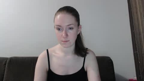 lily_love_x online show from April 2026 10:41:02 PM