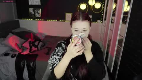 Lily online show from October 2025 07:04:02 AM