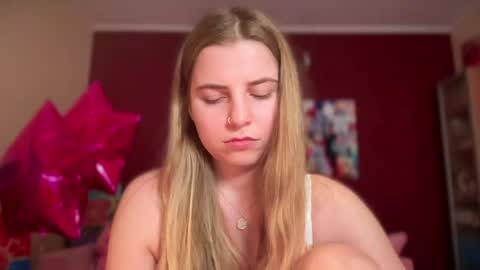 Snapshot of lily_smily chatting on May 2026 06:46:02 PM Lily online show from May 2026 06:46:02 PM