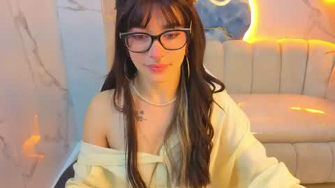 Snapshot of lily_tx chatting on June 2026 12:38:02 PM Follow me.. Live 730 to 1400 online show from June 2026 12:38:02 PM