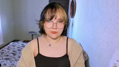 Lily online show from March 2026 09:10:02 AM