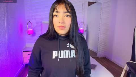 lily_waist online show from October 2025 11:05:02 AM