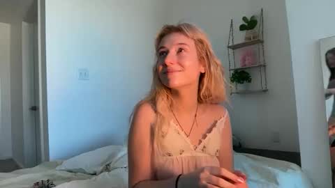 lilybrown07 online show from March 2026 06:10:01 PM