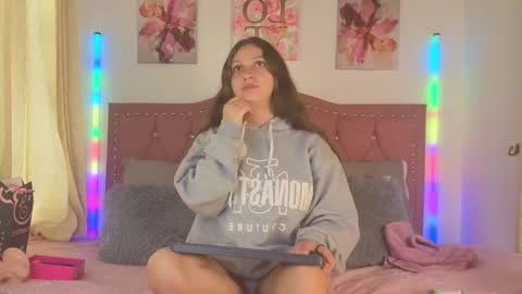 Lily online show from September 2025 12:43:02 PM