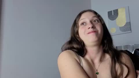 Lily online show from October 2025 06:11:02 AM