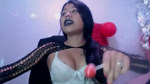 lilyjamesx online show from March 2026 02:58:02 PM