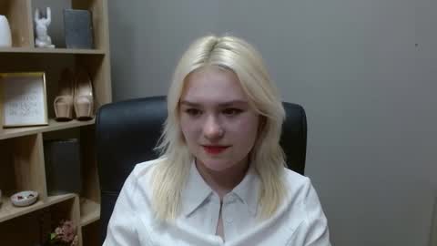 Lily online show from February 2026 02:46:02 PM