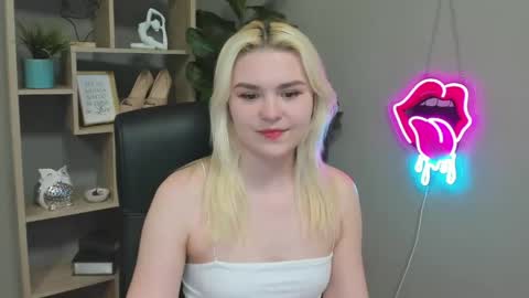 Lily online show from April 2026 07:13:01 AM