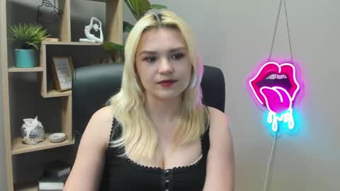 Lily online show from April 2026 07:00:02 AM