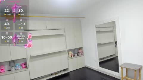 lilywhitee1 online show from June 2026 04:03:01 AM