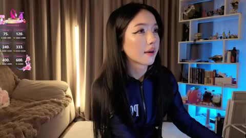 Lin Use menu to play with me  online show from June 2026 06:11:01 PM