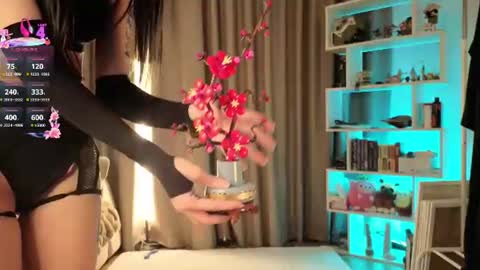 Lin Use menu to play with me  online show from June 2026 05:12:02 PM
