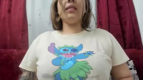 Snapshot of lina_browm chatting on December 2024 06:37:01 PM Lina Browm online show from December 2024 06:37:01 PM
