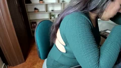 Lina Browm online show from March 2026 01:47:01 PM