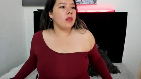 Snapshot of lina_browm chatting on May 2026 04:46:01 PM Lina Browm online show from May 2026 04:46:01 PM