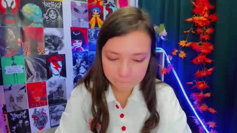 Lina online show from December 2024 02:42:02 AM