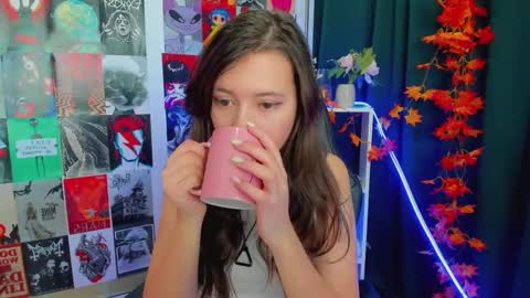 Lina online show from December 2024 05:29:02 AM