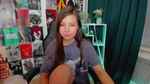 Lina online show from January 2025 02:09:02 AM