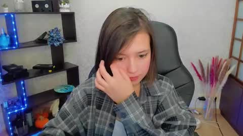 Lina online show from January 2025 06:12:01 AM