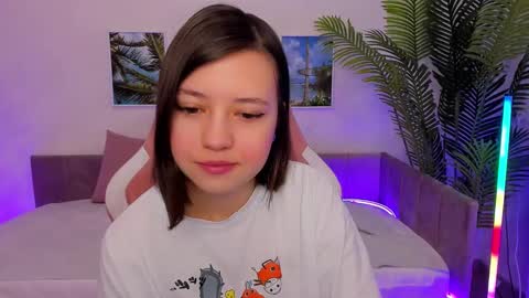 Lina online show from March 2025 01:53:02 AM