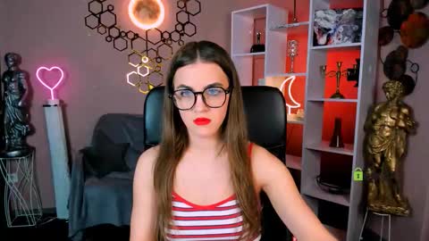 Snapshot of lina_fox12 chatting on October 2025 12:28:02 PM lina_fox12 online show from October 2025 12:28:02 PM