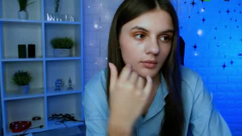 linaa_dolly online show from June 2026 12:55:01 PM