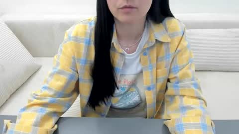 linabay2 online show from May 2026 07:05:02 AM