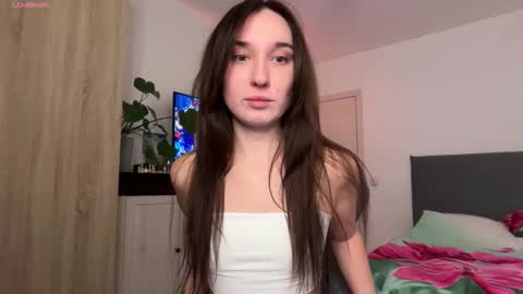 Lina online show from December 2025 10:48:01 PM