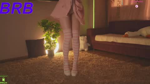 Lina online show from April 2026 06:50:01 PM