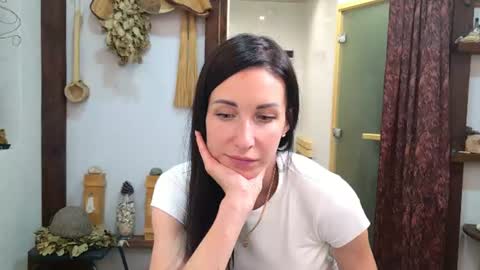 LinaLivee online show from July 2026 06:40:01 PM