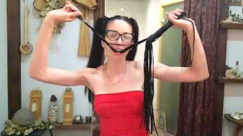 LinaLivee online show from July 2026 07:02:02 PM