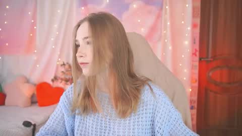 Lina online show from March 2026 04:18:02 AM