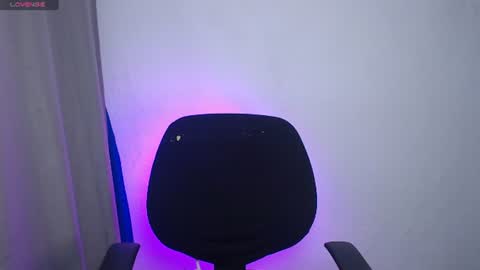 lincy_honeyy online show from July 2026 04:43:01 AM