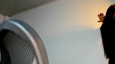 Alana online show from October 2025 11:01:02 PM