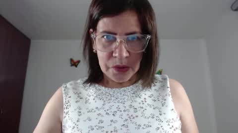 Linda Hanna online show from November 2025 01:55:02 PM