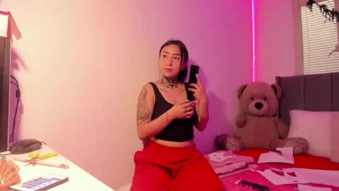 Lindaa maria  online show from September 2025 08:35:01 PM