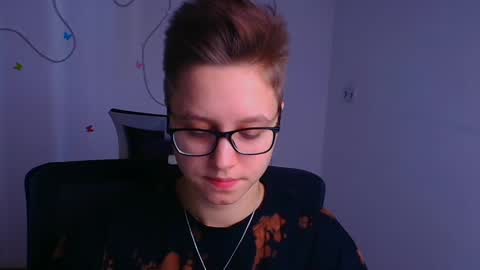 Linda online show from March 2025 12:09:01 PM