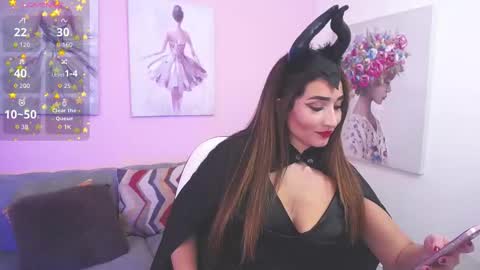 Maria Paula online show from October 2025 12:51:01 PM