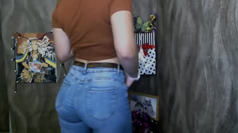 Snapshot of linda_s_ chatting on October 2025 11:29:02 AM Linda online show from October 2025 11:29:02 AM