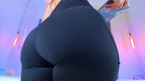 Linda Saenz online show from April 2026 11:35:01 AM