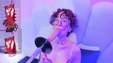 Snapshot of linda_sofi__ chatting on March 2025 11:16:02 PM linda_sofi__ online show from March 2025 11:16:02 PM